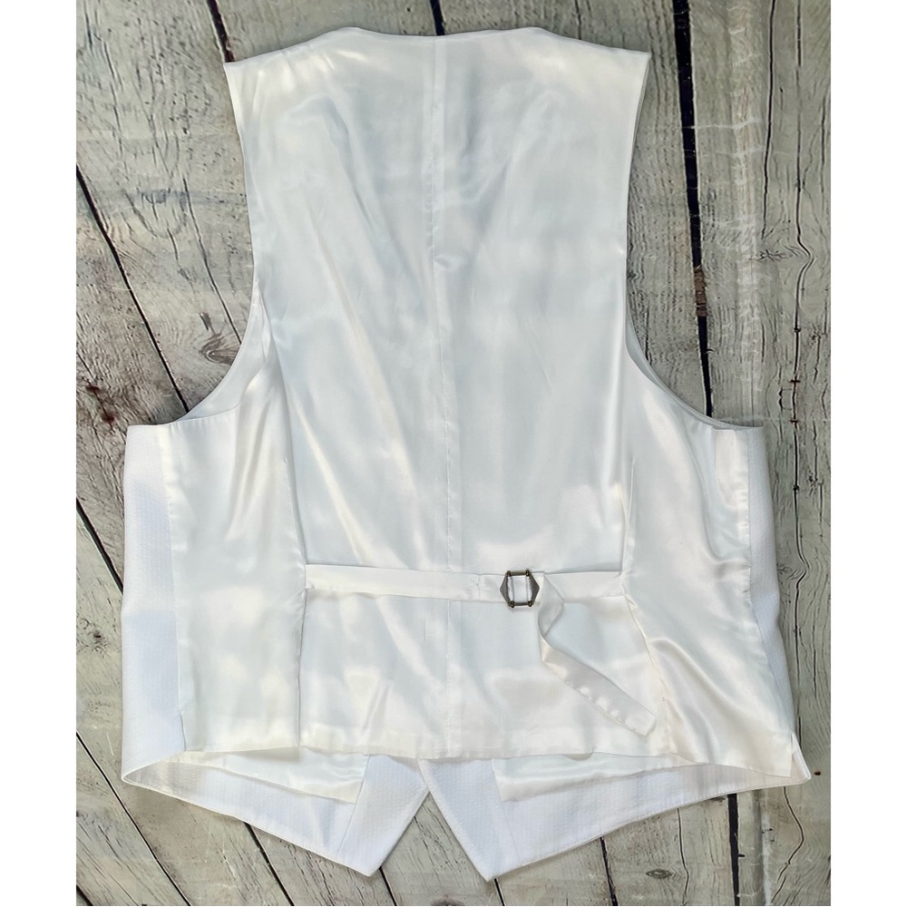 Men’s White Formal Vest - Picture 8 of 10